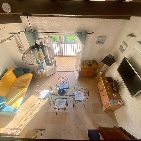 Tres Bel Appartement Les Pieds Dans L'Eau Appietto Bagian luar foto